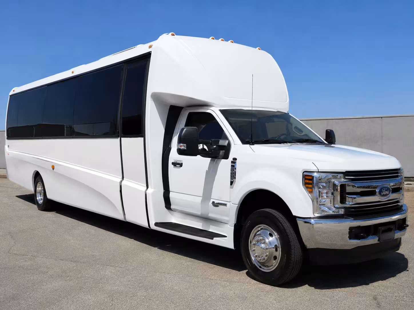 20 passenger minibus