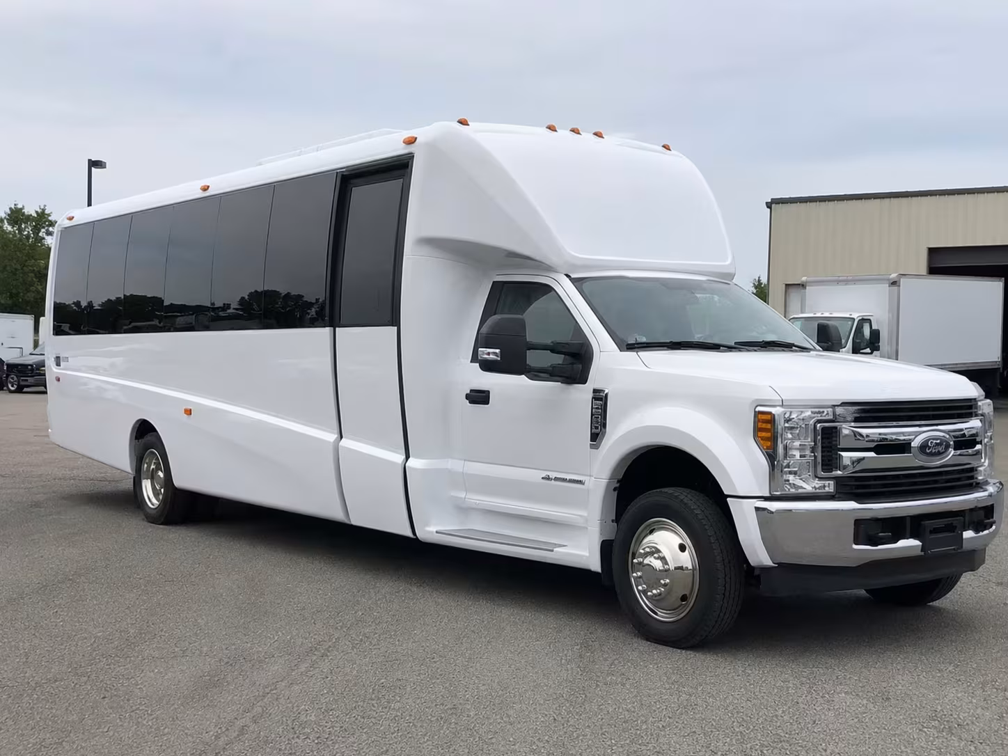 norwalk 20 passenger minibus rental