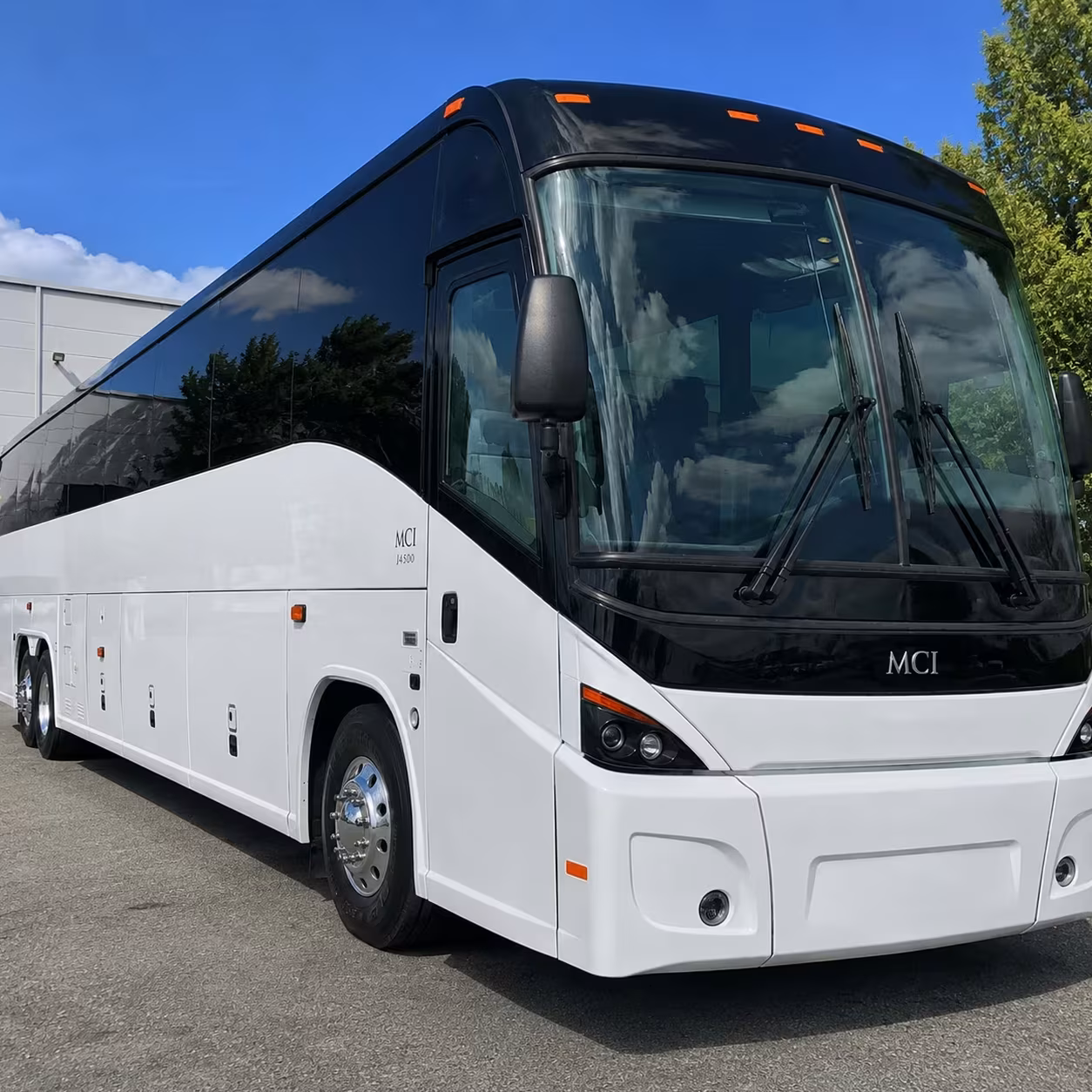 norwalk bus rentals to ontario and john wayne airports