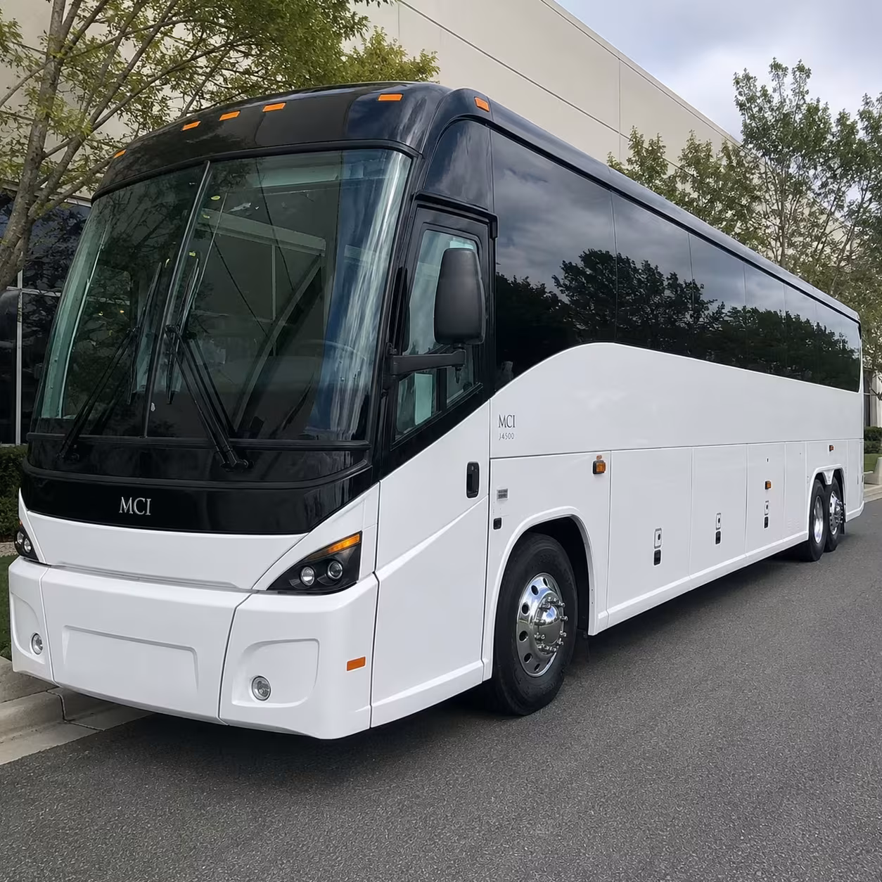 norwalk employee shuttle buses to the metrolink station