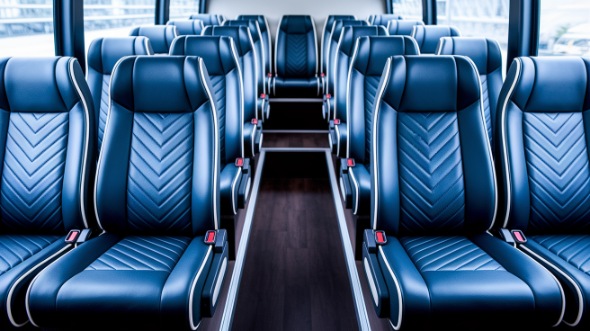norwalk 15 passenger minibus rental